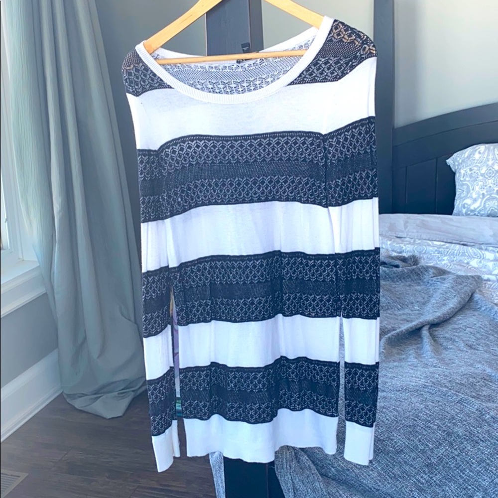 Express sweater - Picture 1 of 6